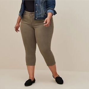 Torrid Army Green-Brown Crop Jean Bombshell Skinny Pant Stretch 16